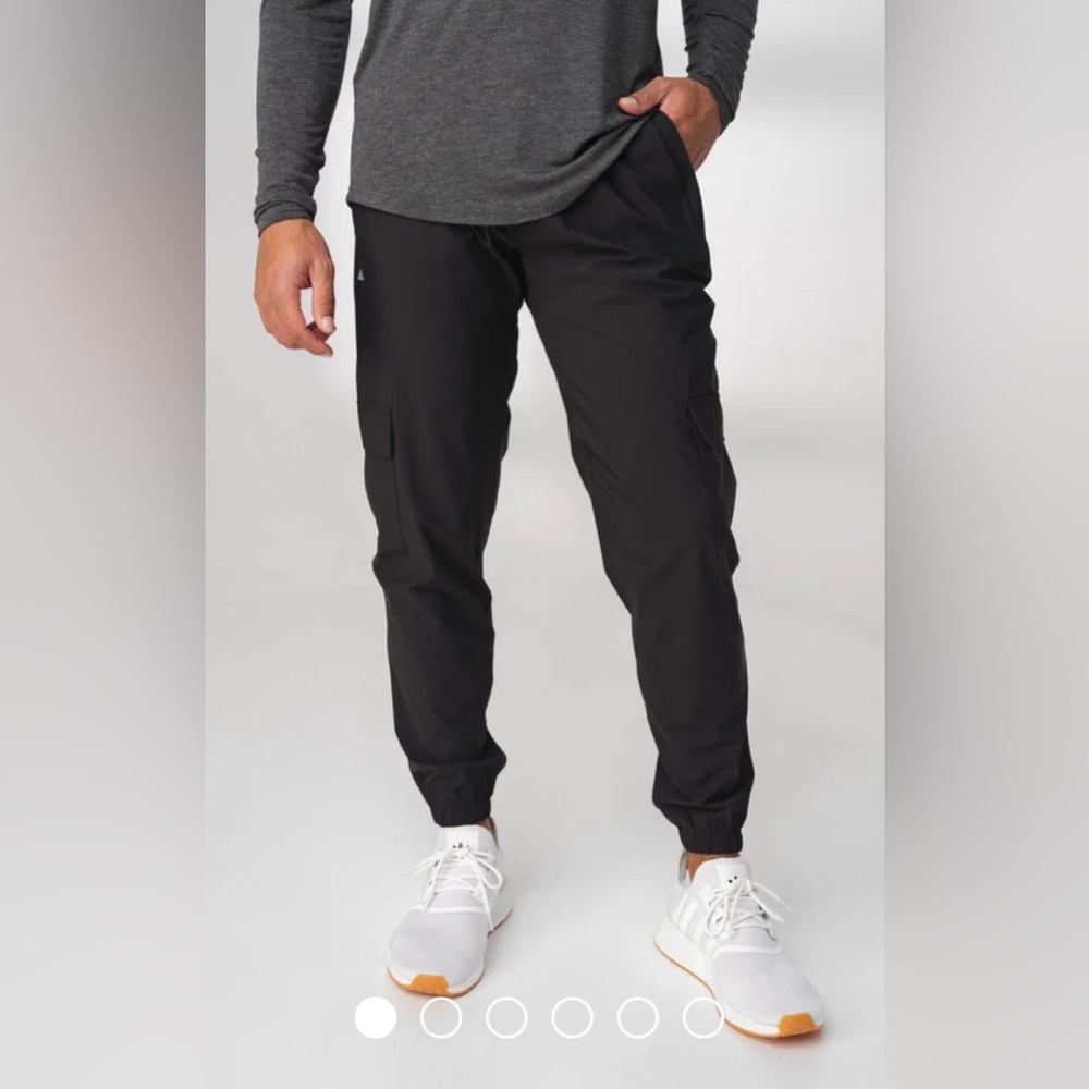 The Men's Swift Cargo Jogger - Midnight Vitality / Balance althetica
